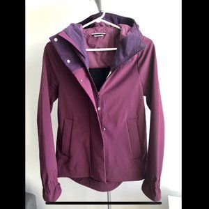 Soft Shell Lululemon Raincoat (4)